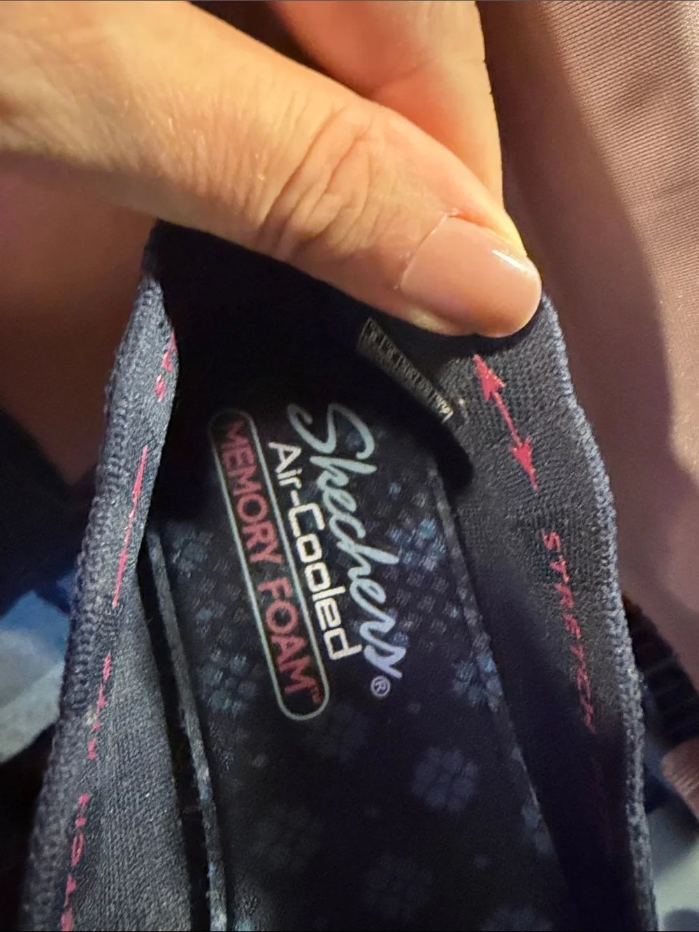 Skechers simple slip